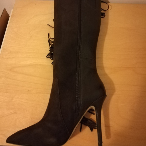 Brand new Boutique 9 Suede Brown Fringe boots - Picture 6 of 8